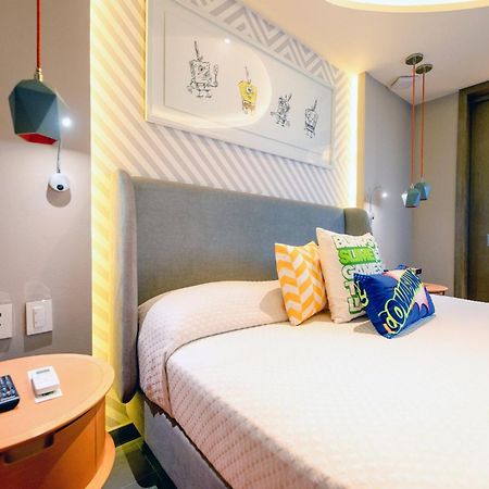 Nickelodeon Hotels & Resorts Riviera Maya Puerto Morelos Exterior photo A room at the hotel