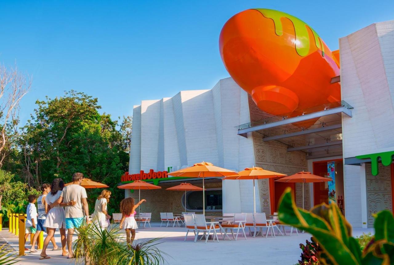 Nickelodeon Hotels & Resorts Riviera Maya Puerto Morelos Exterior photo Orange Avenue