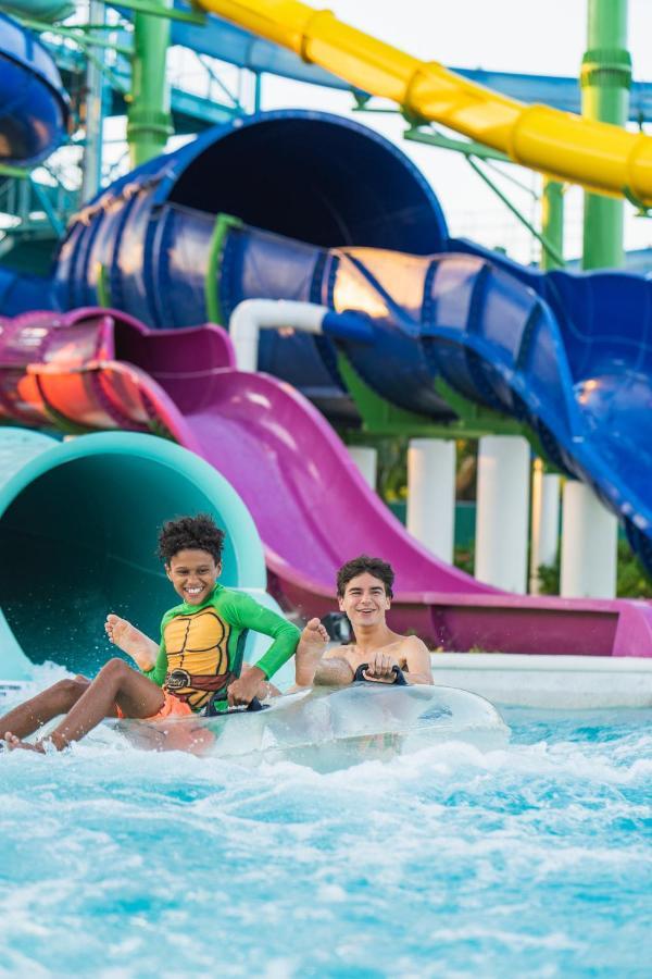 Nickelodeon Hotels & Resorts Riviera Maya Puerto Morelos Exterior photo The lazy river at the water park