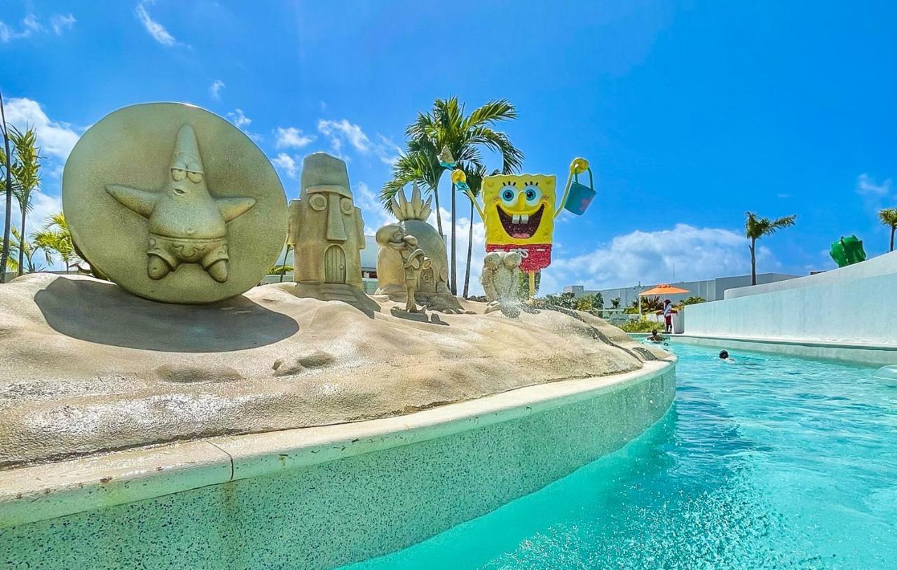 Nickelodeon Hotels & Resorts Riviera Maya Puerto Morelos Exterior photo SpongeBob Squarepants and Patrick Star at the Nickelodeon Hotel