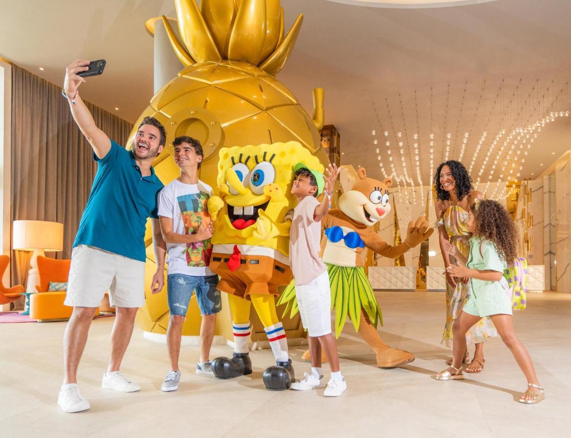 Nickelodeon Hotels & Resorts Riviera Maya Puerto Morelos Exterior photo SpongeBob Squarepants at the Atlantis Paradise Island