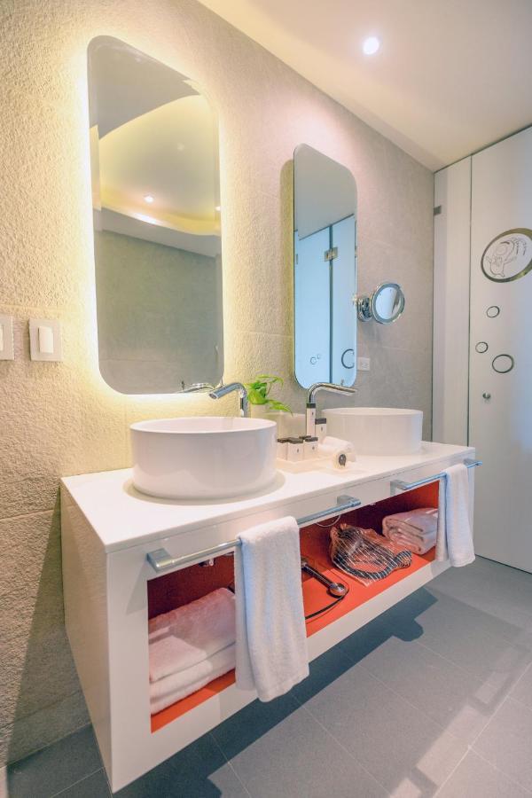 Nickelodeon Hotels & Resorts Riviera Maya Puerto Morelos Exterior photo Bathroom
