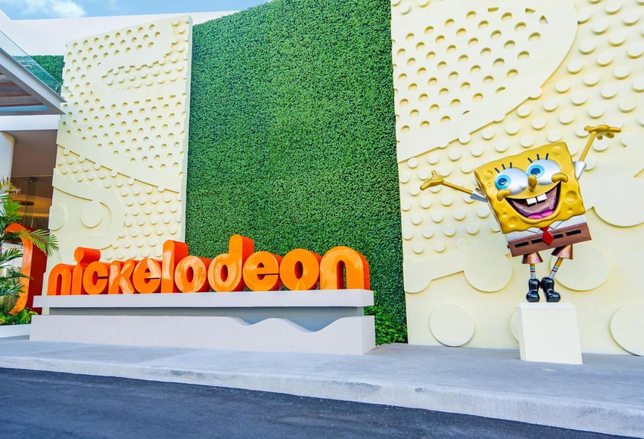Nickelodeon Hotels & Resorts Riviera Maya Puerto Morelos Exterior photo SpongeBob SquarePants at Nickelodeon Studios